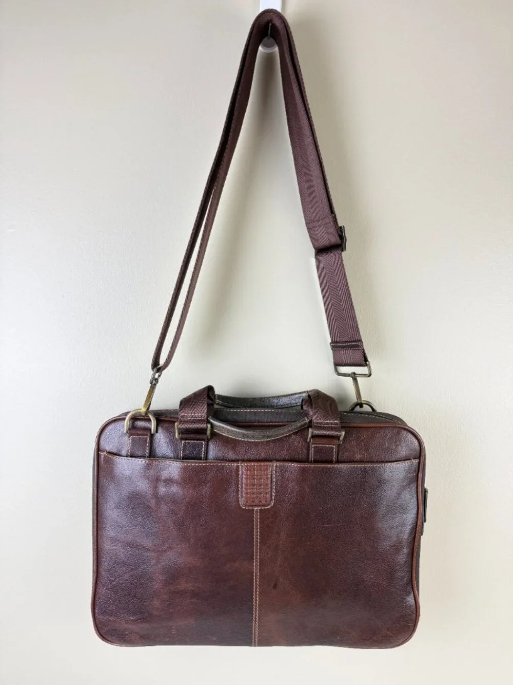 Boconi Garth Coated Zipper Slim Full Grain Leather Laptop Briefcase